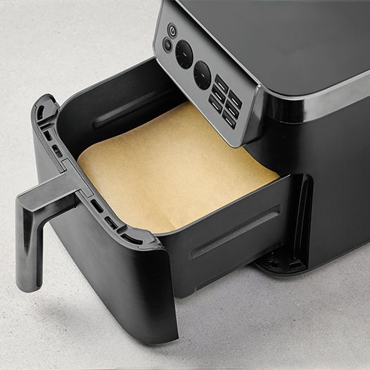 1 01 842500 Airfryer Quarkbaellchen Handling1 526×526 800×800